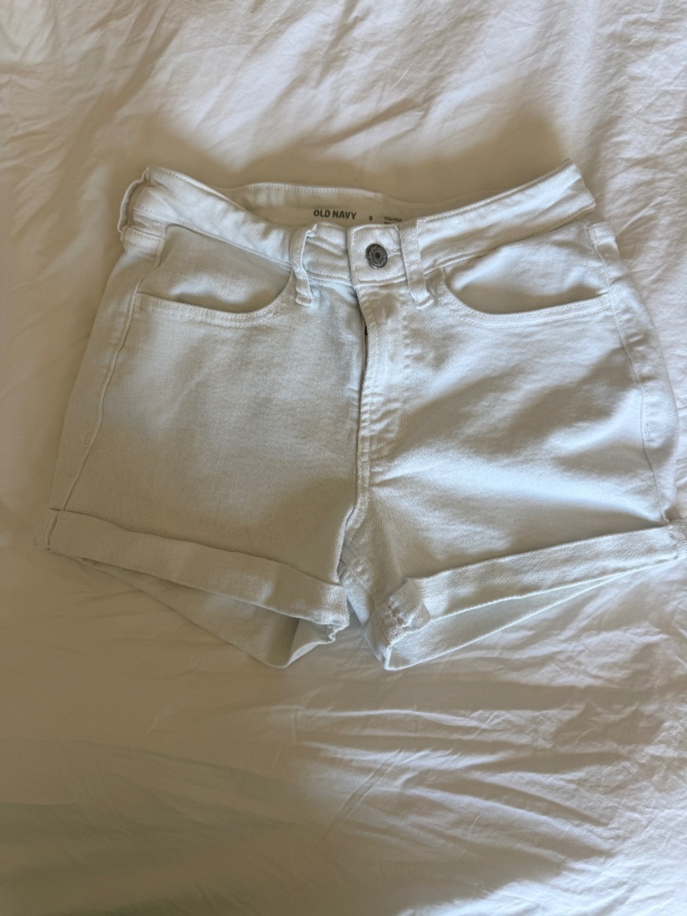 Old Navy white Wow High Rise shorts 0
